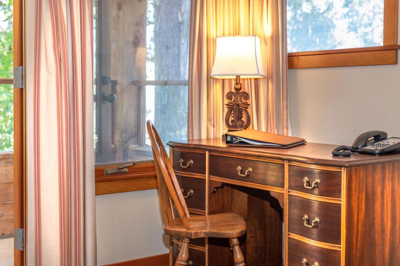 Hastings House Country House Hotel Ganges Екстериор снимка